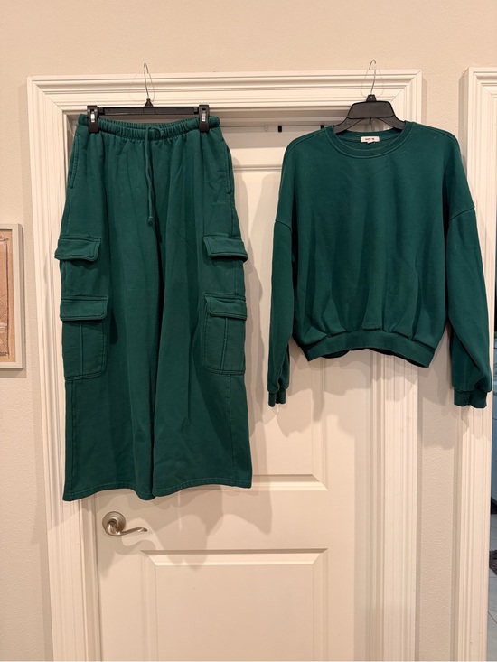 Garage Pants - Garage set cargo pants and crew neck top
